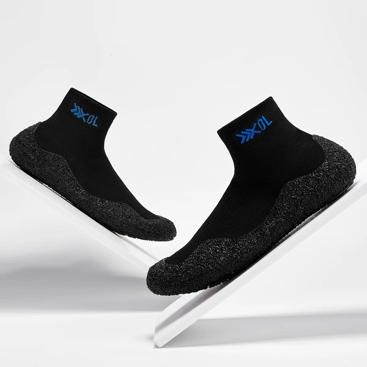 Minimalist Barefoot Sock Shoes for Men And Women | Eco-friendlier Water Shoes | Multi-Purpose Ultra Portable 250402