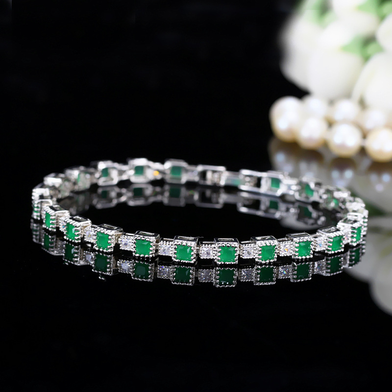 Choucong Brand Wedding Bracelets Luxury Jewelry 18K White Gold Fill Crystal Zircon CZ Diamond Elegant Party Women Bridal Bangle For Mother Day Gift