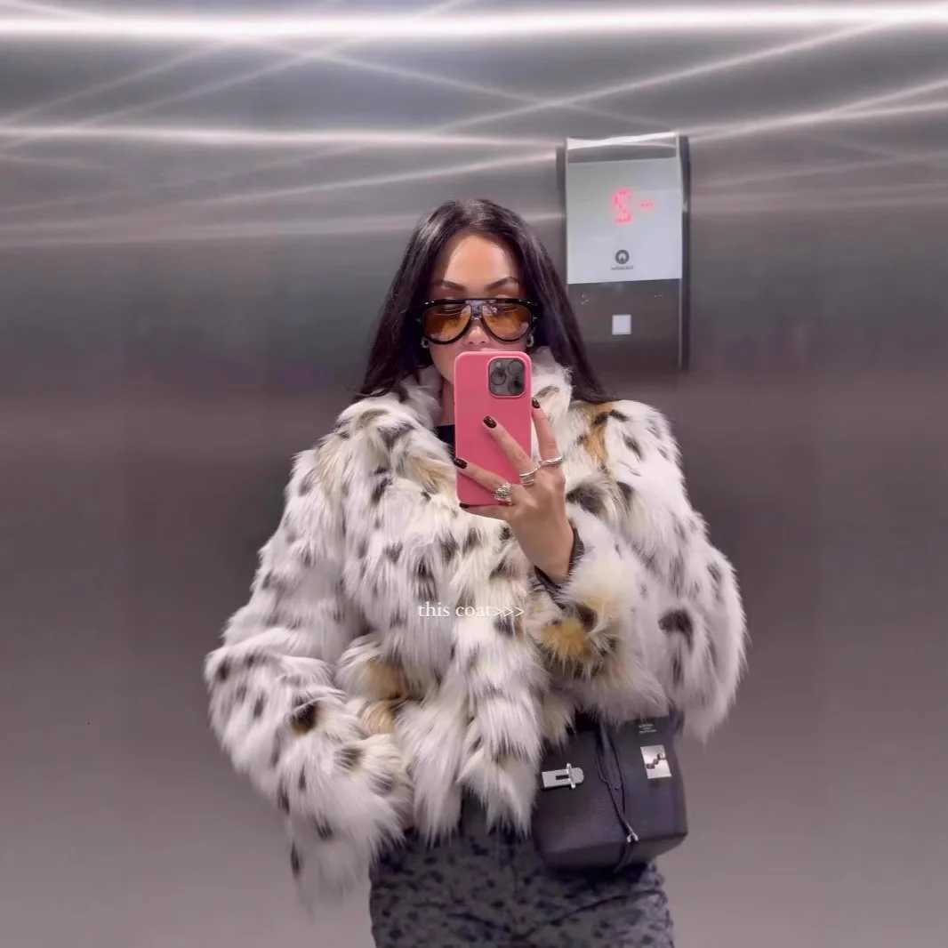Designer woolen coat Faux Fur Coats Women Casual Short Fur Leopard Print Patchwork Long Sleeves Stand Collar Thick Warm Fur Street Wear 2025 WinterY25