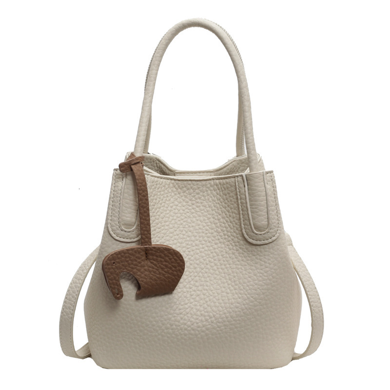 2025S New Model Designer Bag Advanced Bubble Leather New Fashion Bucket For Women Ins Casual Shoulder Bag Totebag