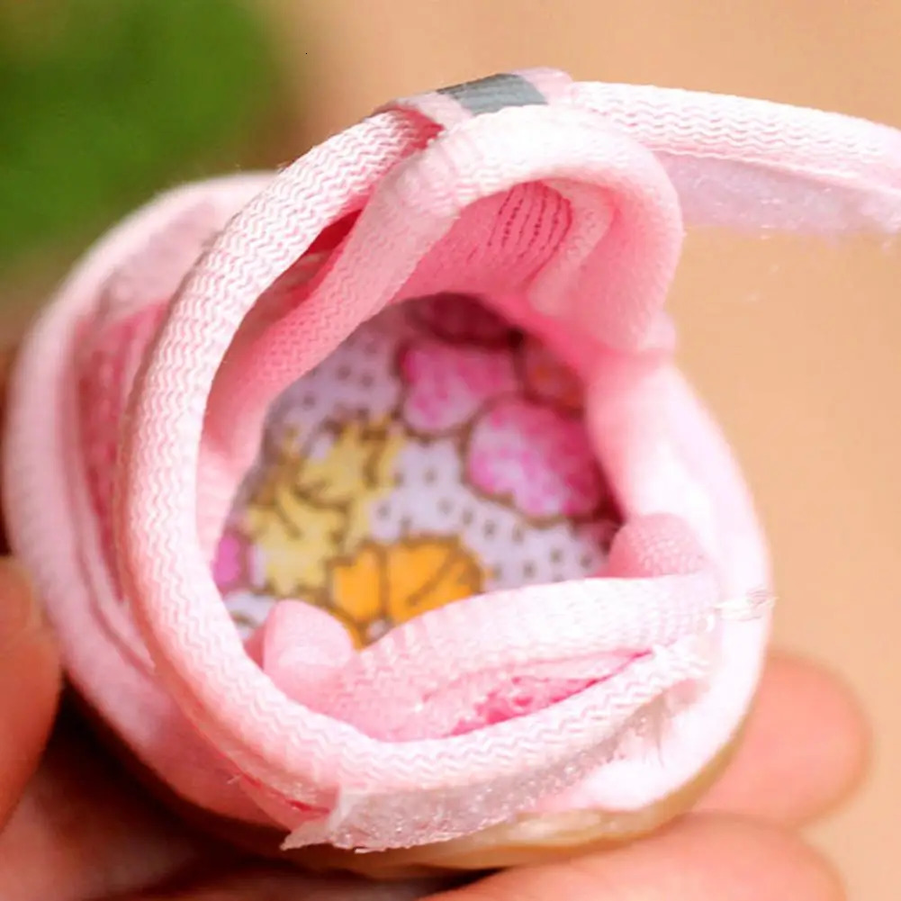 Summer Dog Shoes Breathable Mesh Puppy Pet Dog Shoes For Small Dogs Cats Cute Anti-Slip Chihuahua Pug Sandals Shoe Candy Colors 250402