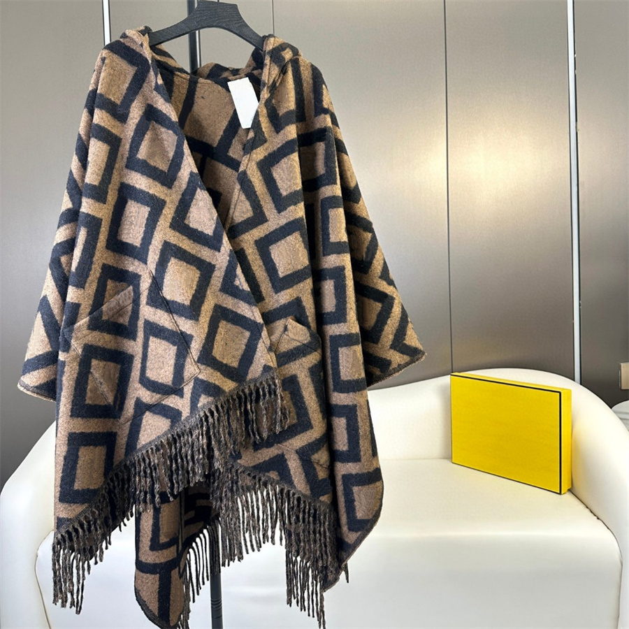 Designer Shawl Luxury Women's Cape Womens Coats Jacquard Fringed Hoodies Shawl Casual Cardigan Cashmere Autumn Winter Fashion Classic Cape Women Thickening Stole