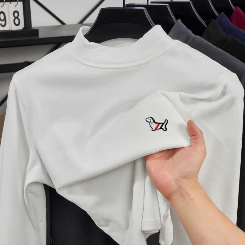 2025 New Autumn and Winter Mens Warm Half High Neck Bottom Exquisite Puppy Embroidery Comfortable Thin Velvet Long Sleeve Top W251106