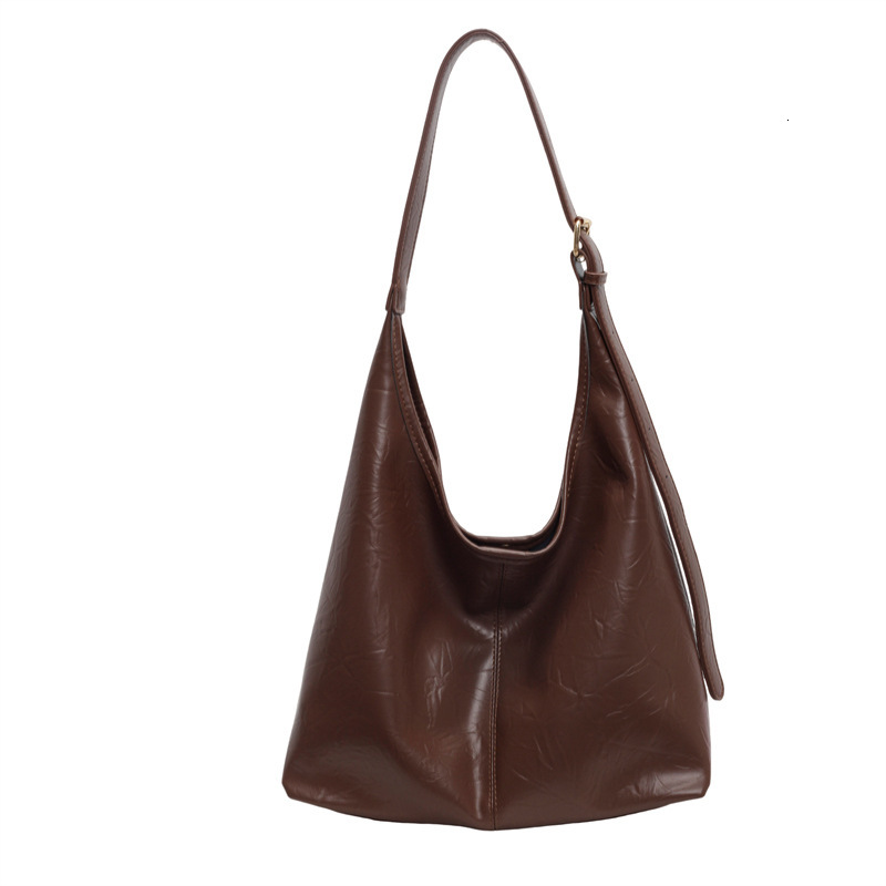 2025S Designer Women S Bag Single Shoulder Tote Summer New Trend Fashion Versatile Casual Commuting Underarm Bag