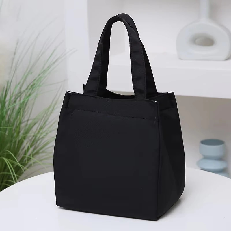 Large capacity lunch bag with aluminum foil insulation working top handle simple and practical reusable food storage 250401