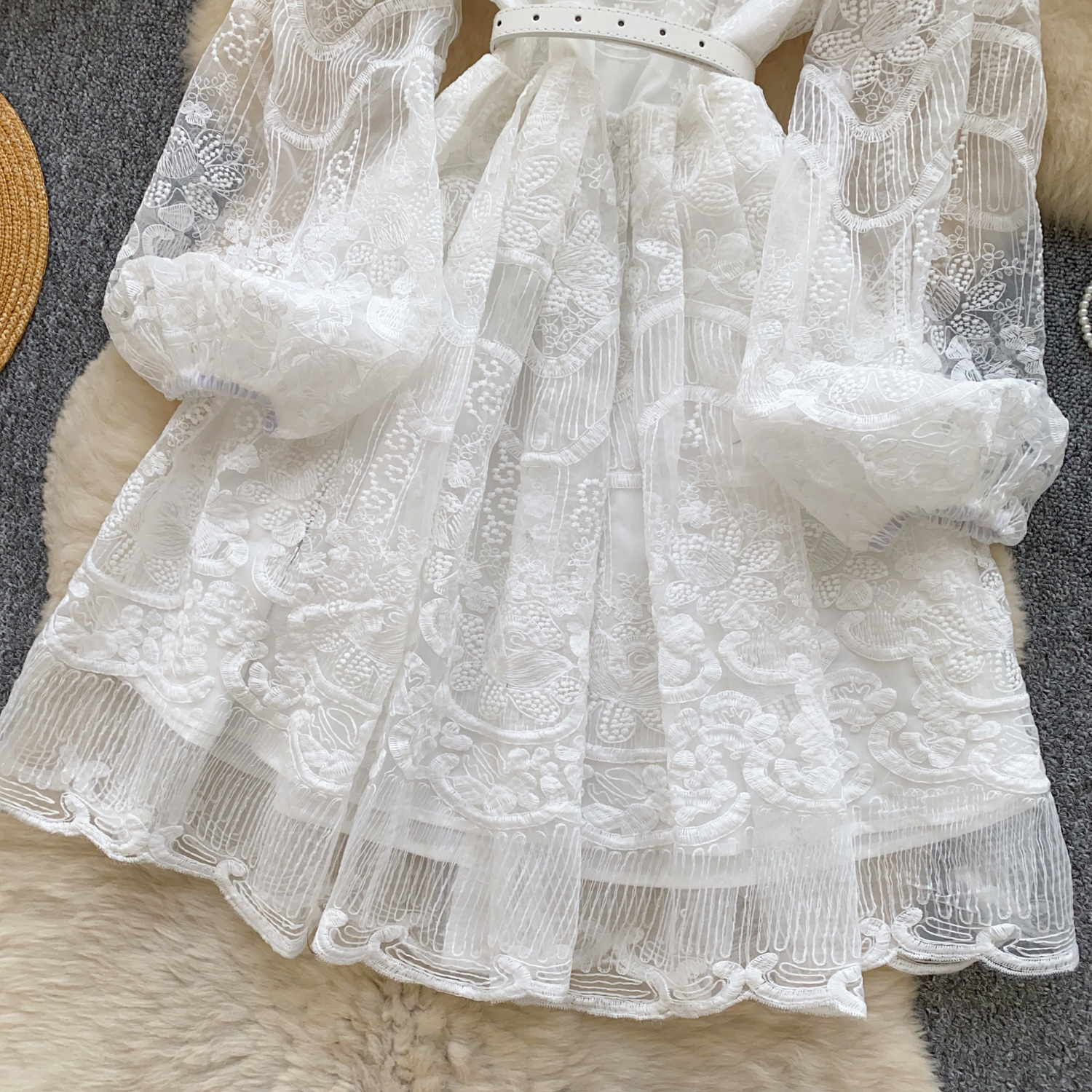 Casual Dresses Luxury Women French White Lace Dress 2025 Summer Embroidery Flower Mesh Stitching Pearl Buttons Belt Mini Party Vestidos