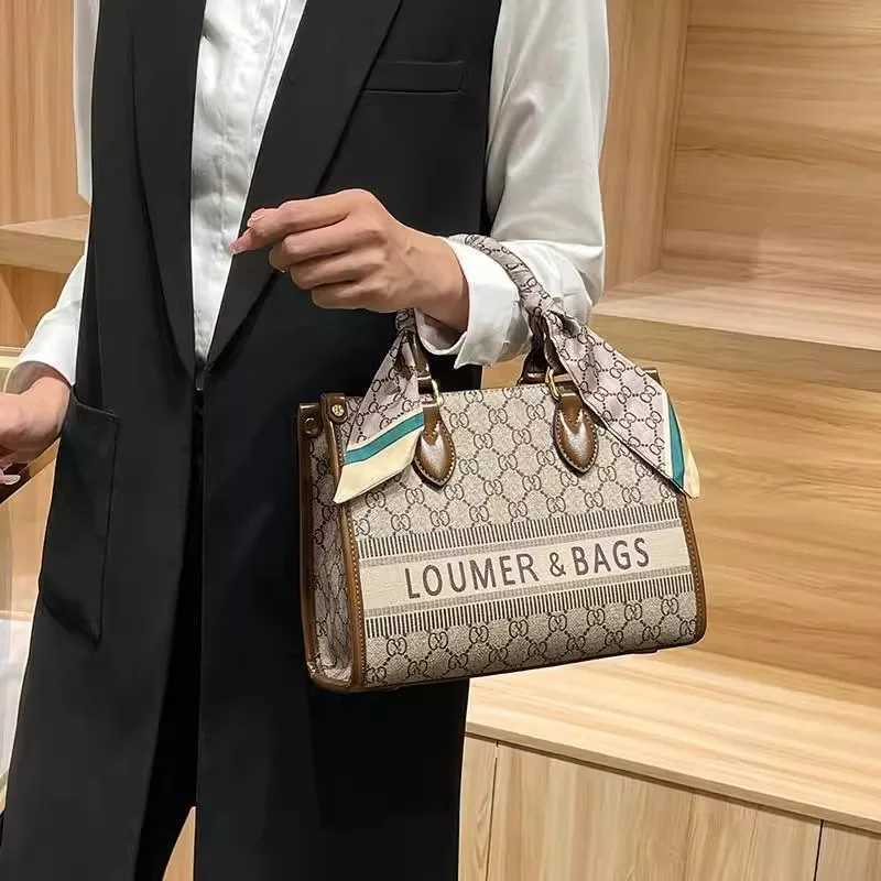 Stylish Ladies Shoulder Bag Premium Leather Crossbody Handbag Famous Designer Women Tote MessengerW251106