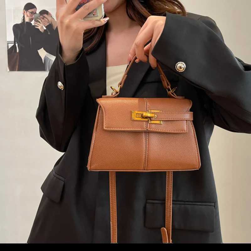 High-end Gold Lock Luxury Handbag Jw New Trapezoidal Messenger Bag Unique Design Brand Commuting Fashion Women Crossbody BagW251106