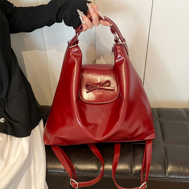 2025S Designer Women S Bag Large Capacity Underarm Bag For Bags New Fashionable Simple Tote Women S Bag Casual And High End Backpack