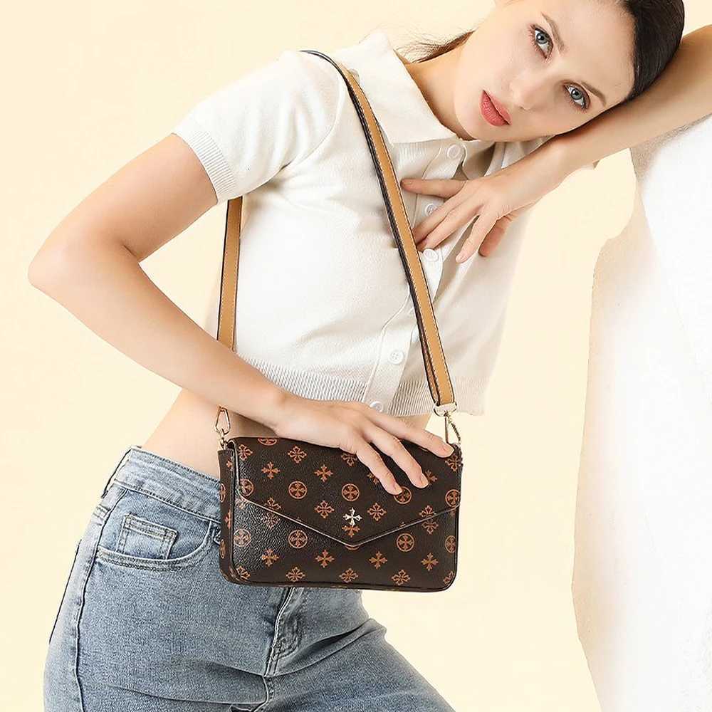 Designer Inspired Plaid Shoulder Bag Magnetic Buckle Laptop Crossbody Womens Commute Organizer with Card PocketsW251106