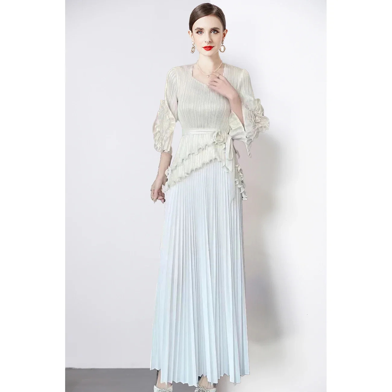 Spring and autumn elegant twopiece gold foil floral tie top high waisted pleated skiing set party dress 250403