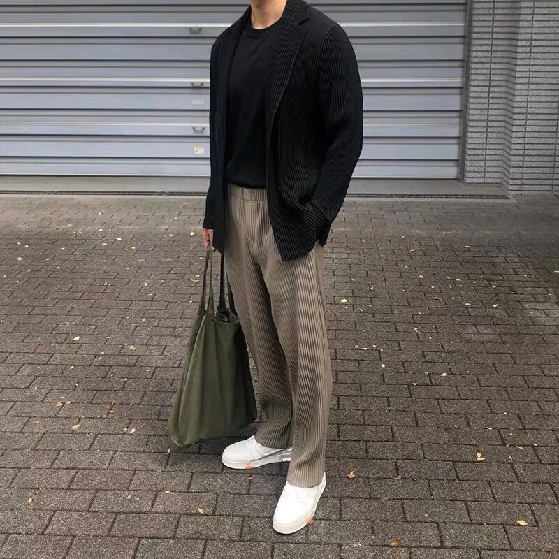 Designer Men's Pants New Top Quality ISSEYS MIYAKES Japan Pleated Pants Draped Straight Loose Wide Leg Casual Trousers