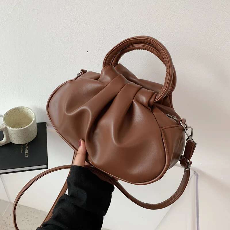 2023Cross-Border New Solid Color Versatile Women's Retro Cloud Pleated Handheld Underarm Shoulder Crossbody Bag