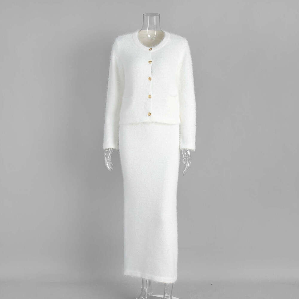 Cross-Border Plush Long-Sleeve European and American 2025 Autumn Winter New Single-Breasted Cardigan Half-Length Skirt Set