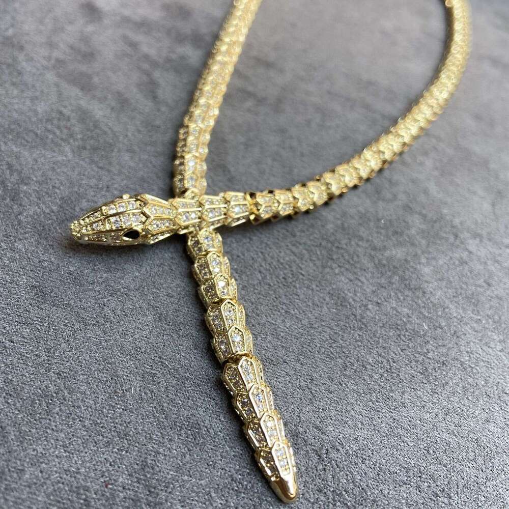 Luxurious Full Diamond Tail Snake Bone Necklaces Gold-Plated Collarbone Chain Ultra Shiny Choker Light Luxury High-End Accessory