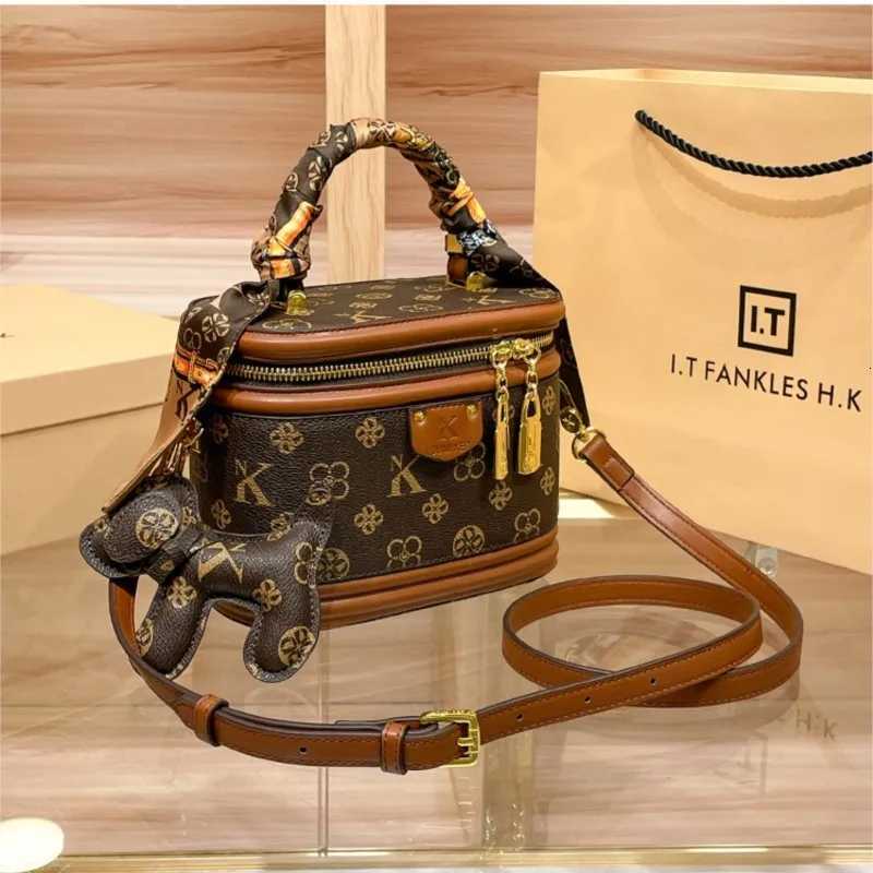 Luxury brand handbag 2025 new high-end designer box bag bucket bag single shoulder diagonal cross bag fashionable Luxury-Style BagsW251106