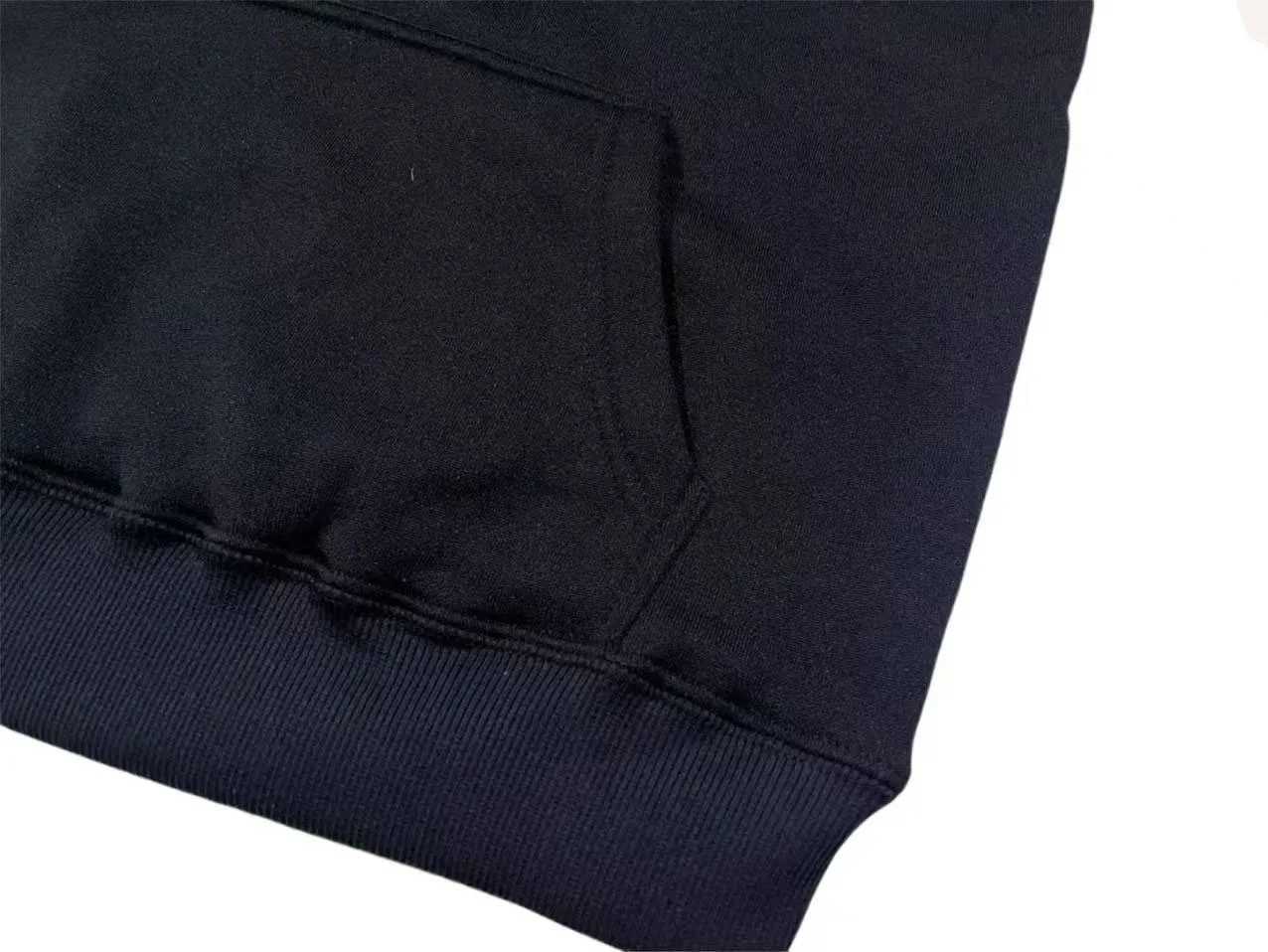 Local stock of mens retro Gothic wing hoodies comfortable hooded sweatshirts with ropes and high-quality casual sweatshirts W251106