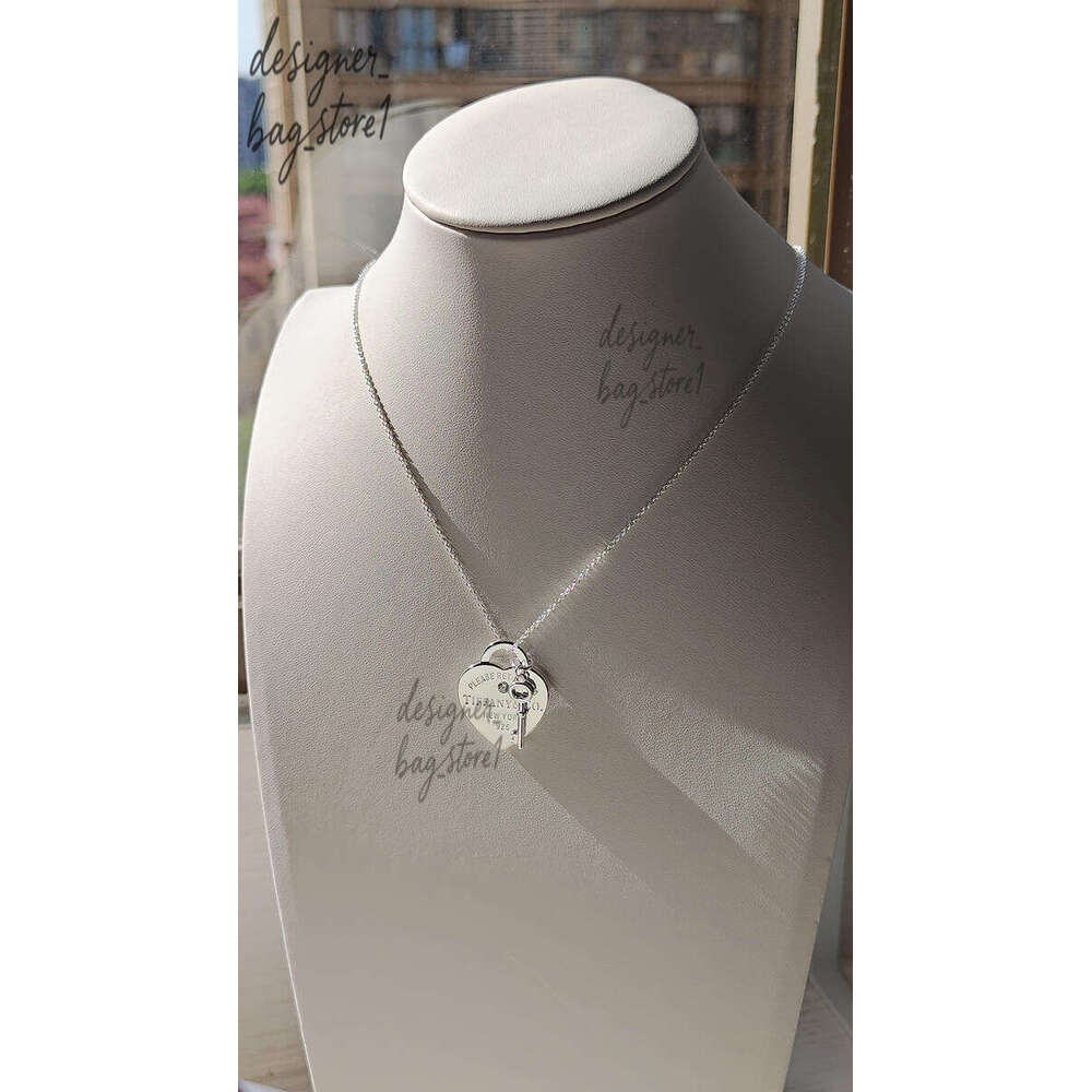 Tiffanyxx Jewlery Necklace Designer For Women Platinum Tiffnaylies And Co Necklace Crystal-Clear Tiffamylys Pendant Romantic Style Engraved