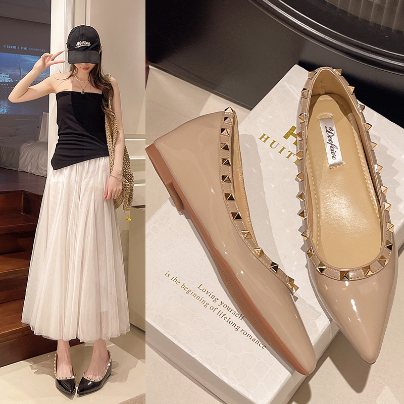 free Shipping Designer Sharp pointed sandals Shallow mouth sandals Flat slipper shoes Versatile outdoor single shoes hot