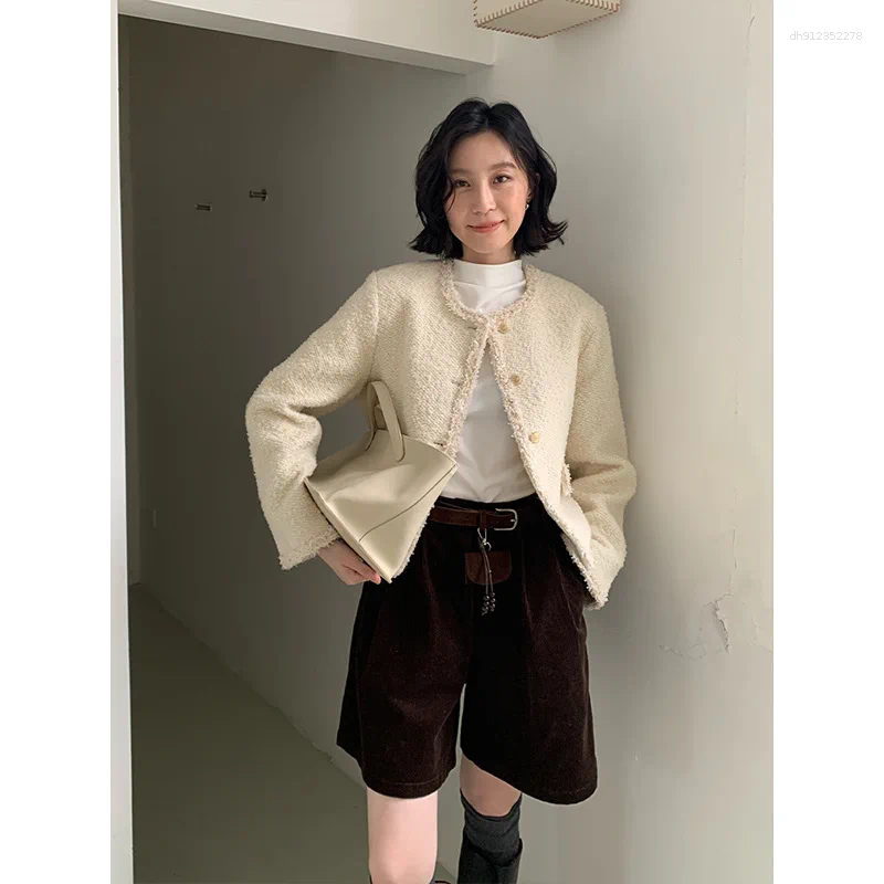 Women's Jackets Elegant Short Woolen Coat Single Button Chic Style Autumn Winter Arrival For Petite Women Comfortable Casual