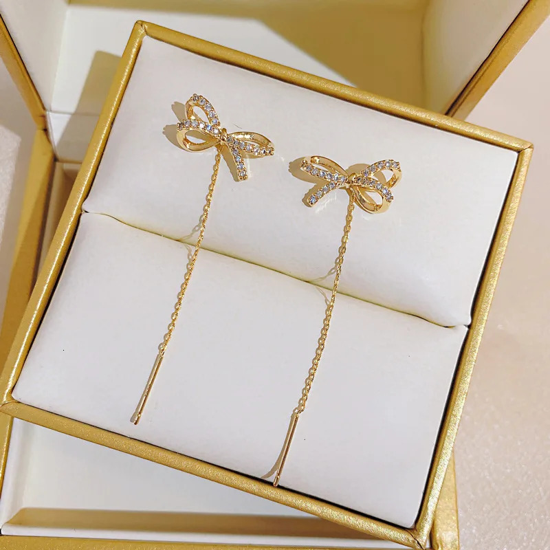 Korean Trend Sparkling Zircon Bowling Long tassel Earrings Suitable for Womens Elegant Crystal Flower Butterfly Pendant 250326