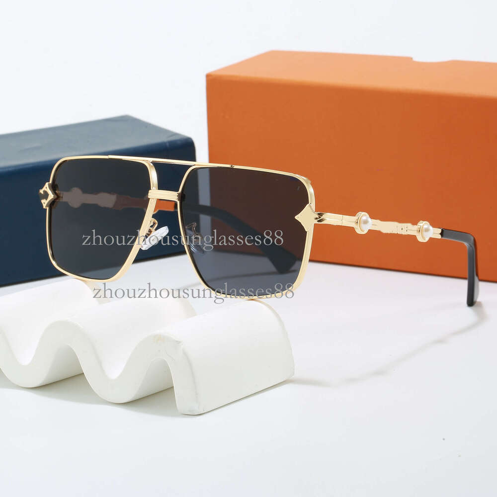 Luxury Designer Women Men Sunglasses Classic Retro Shades Fashion Outdoor UV400 Eyewear Traveling Beach Goggles Sport Driving Sun glasses 2025