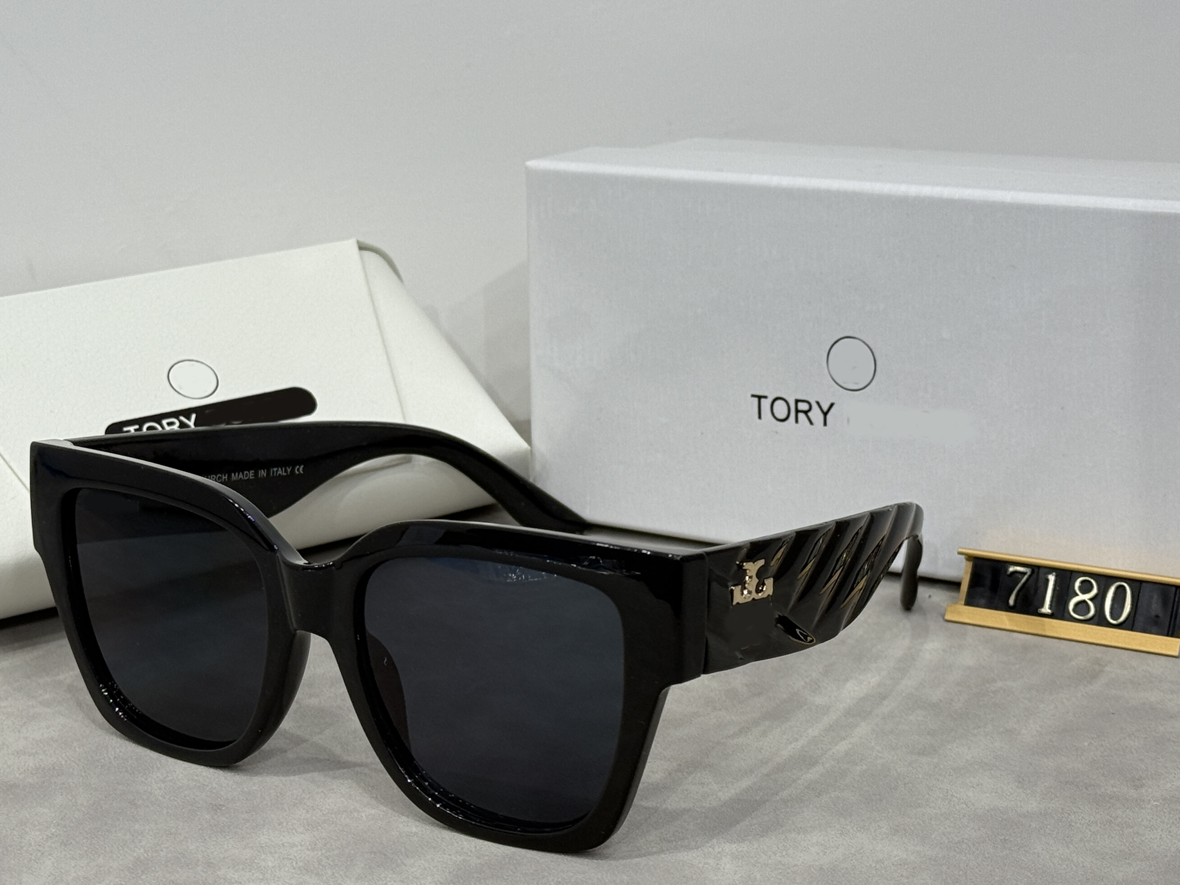 Hot Rectangle Tory Sunglasses Man Women Unisex Designer Goggle Beach Sun Glasses Retro Frame Design Uv400 With Box Very Nice