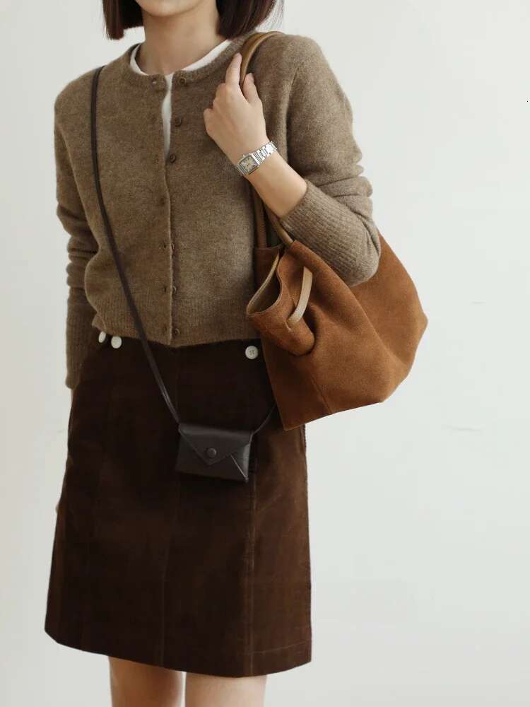 2025 Youth Fashion Large Capacity Trapeze Tote Coffee Camel Color Matte Suede Leather Women Handbag Frosted Skin Shoulder Bag