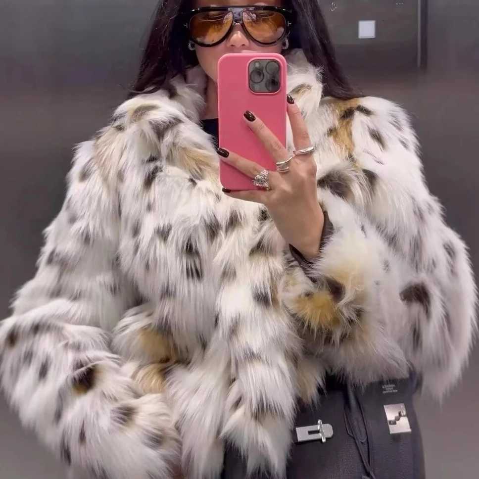 Designer woolen coat Faux Fur Coats Women Casual Short Fur Leopard Print Patchwork Long Sleeves Stand Collar Thick Warm Fur Street Wear 2025 WinterY25
