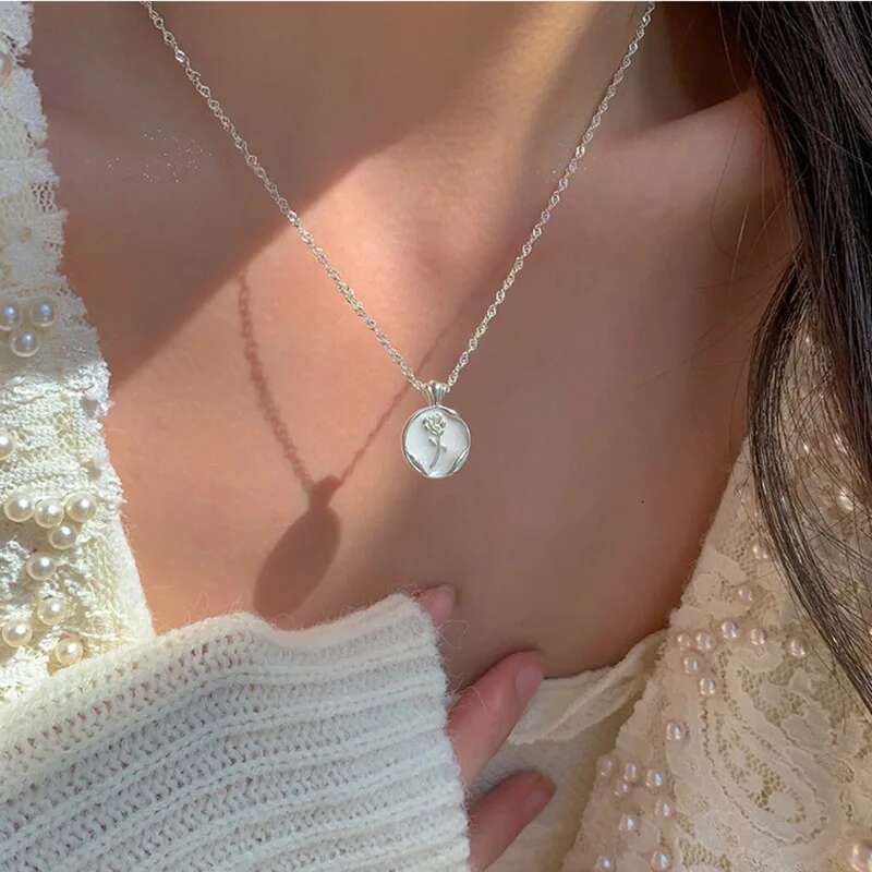 New Sterg Sier Relief Round Enamel Tulip wer Pendant Dazzg Necklace For Women Wedding Gift Fine Jewelry NK186