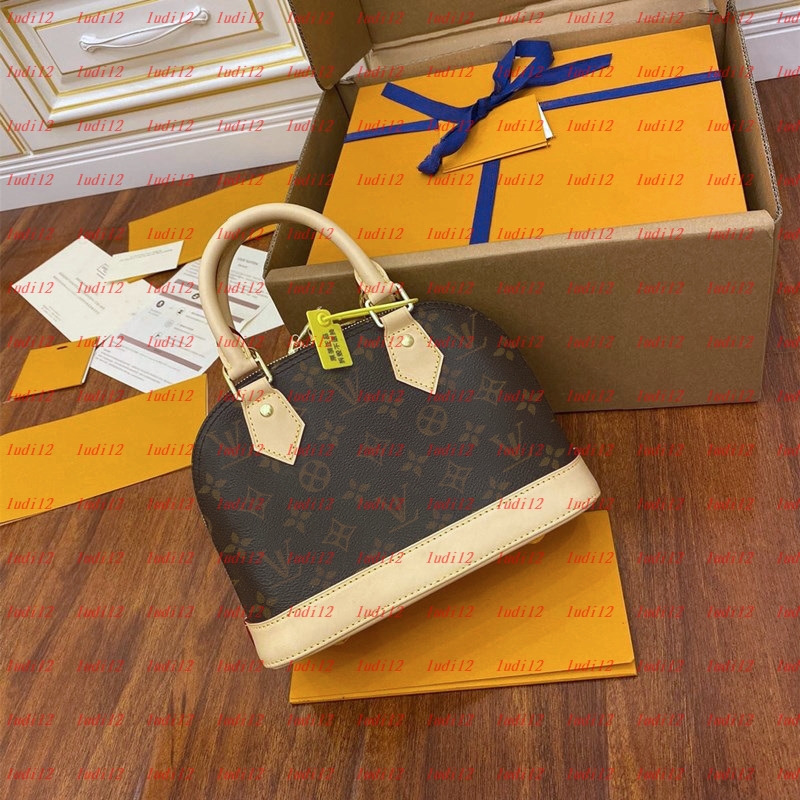 almas bb Womens crossbody shoulder bag Original designer handbag mirror quality leather chain bag tote luxurys bag embossing shell bag wallet