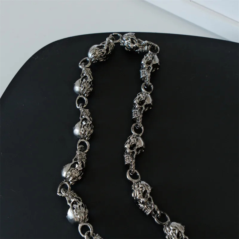 Mens Motorcyle KeyChain Jean Biker Wallet Belts Chain Skull Charm Gothic Rock Skull Pants Trousers Waist Key Mens 251103