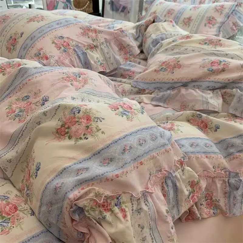 Designer Korean Style Princess Floral Bedding Set Washed Cotton Vintage French Pastoral Flowers Lace ruffles Duvet Cover Set Pillowcase Y251106