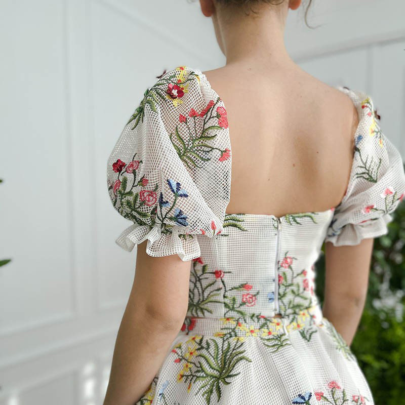 2025 New Womens Bohemian Style Waist Cinching Sexy Cross Belt Backless Embroidered Skirt Two-piece Set