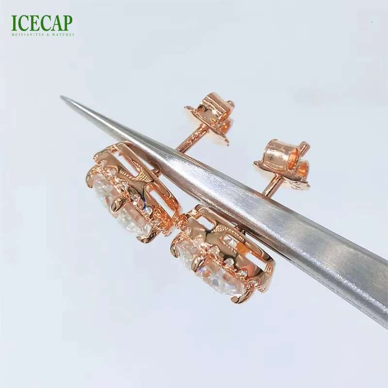 Icecap Fashion Jewelry Earrings 18K Gold Plated Wholesale Moissanite Earrings European and American Mens Classic Ear Studs