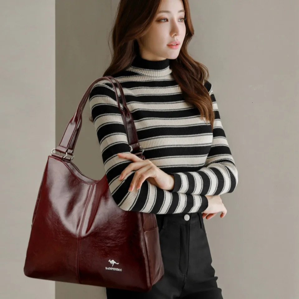 Three layer handbag womens bag mother shoulder highquality soft Pu leather 250401