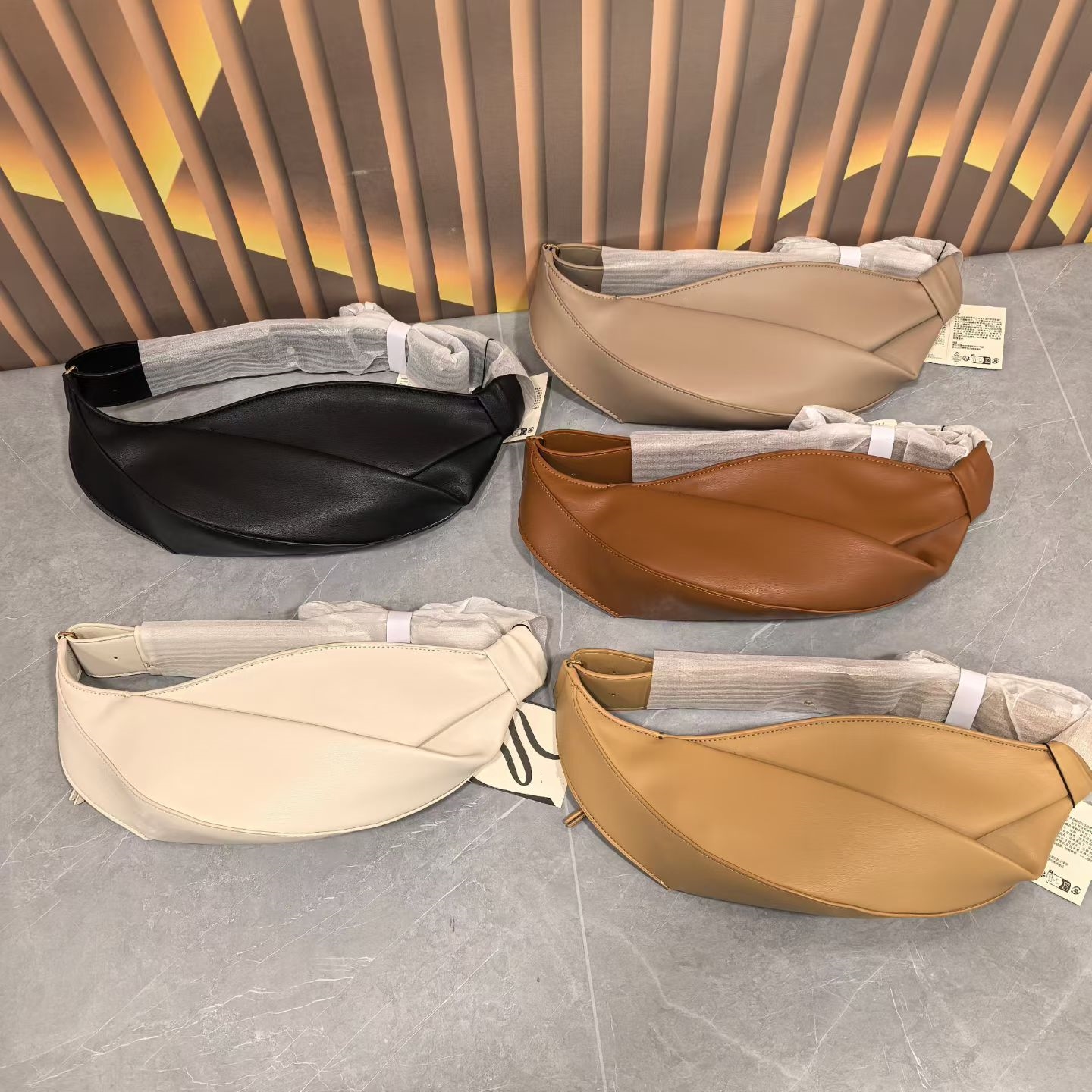 Designer Neyu Horn shoulder bags Numero Dix bag Full-Grain Smooth Calf Leather Crossbody Women Hobo Handbags Shoulder Bags Purse bag