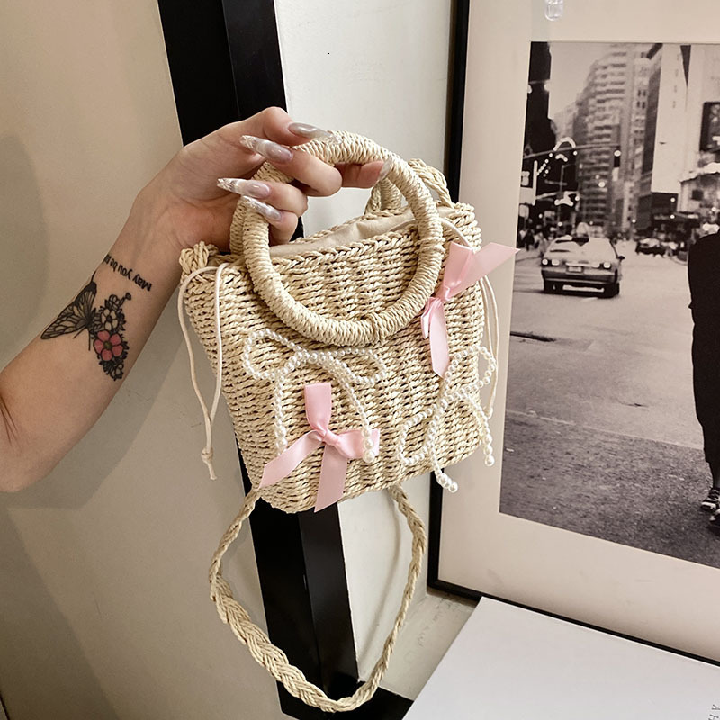 2025S Designer Women S Bag Handmade For Women New Trend Handbag Single Shoulder Crossbody Bag Fashionable Water Bucket Grass Woven Beach Bag