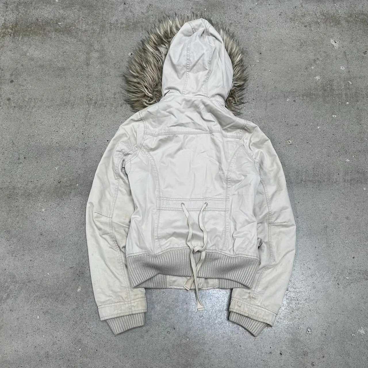 American Strt Style Retro Fur Lined Hooded Jacket Womens White Zipper Coat Warm Plush Gothic Fashion Casual Y2K Style Coats W251106