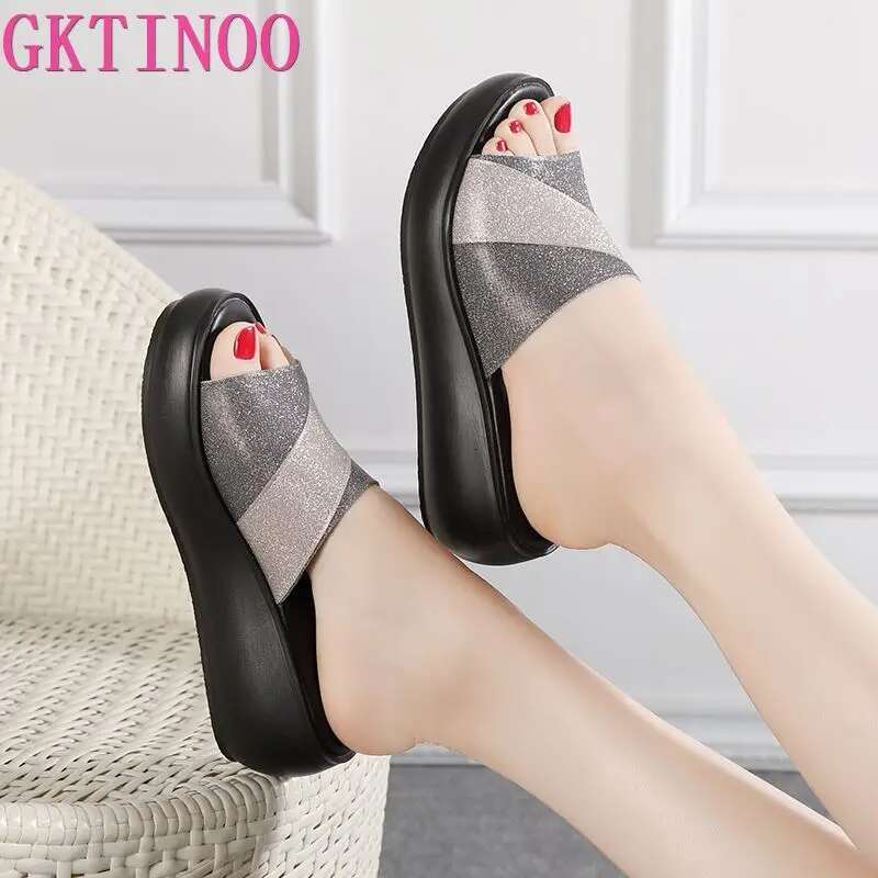 2025 Summer New Slope Heel Women's Designer Fashion Slippers, Sandals, Casual Shoes