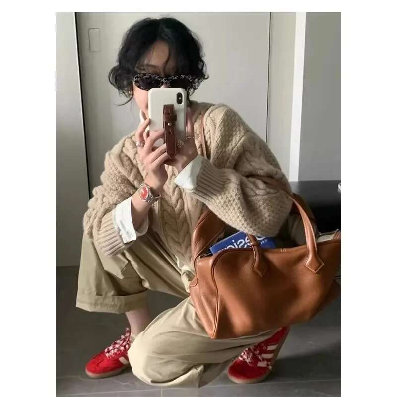 First-Layer Cowhide High-Quality Large-Capacity Bowg Men And Women's Commuting Travel Lightweight Portable Shoulder Bag