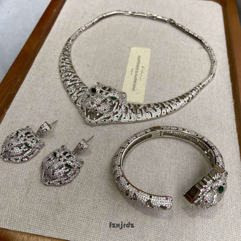 Leopard Cross-Border Hot-Selling New Jewelry Set Necklaces Exquisite Fashion Personality Copper Inlaid Zircon High-End Bracelets Earrings Necklace