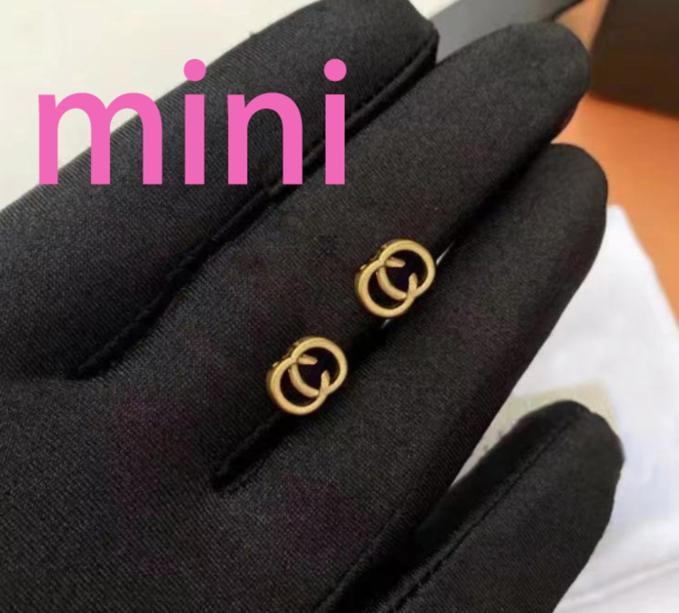 Elegant Classic Stud Earrings - Perfect Gift for Women's Wedding and Engagement Jewelry