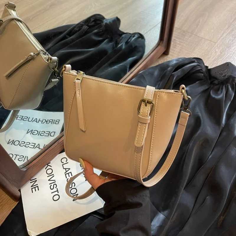 2025 New High-end Ladies Leather Crossbody Bag Luxury Brand Famous Designer Paris Casual Classic FashionableW251106