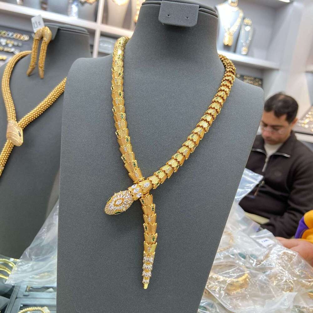 WRAN New Five-Piece Snake Necklaces Bracelet Earrings Set for Women High-End Luxury Style