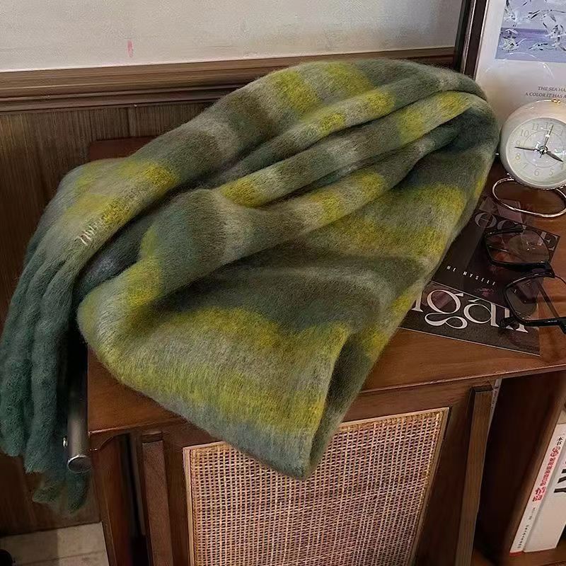 T427 skin-friendly scarf for women new style gradient plaid autumn and winter warm scarf for students and couples