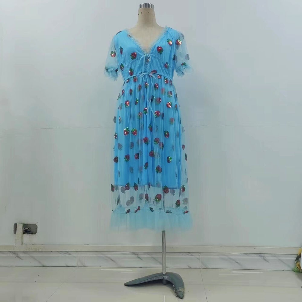 25 Dresses French Strawberry Two Tone V-neck Fashionable Sequin Long Skirt Mesh Strap Pleated Dress