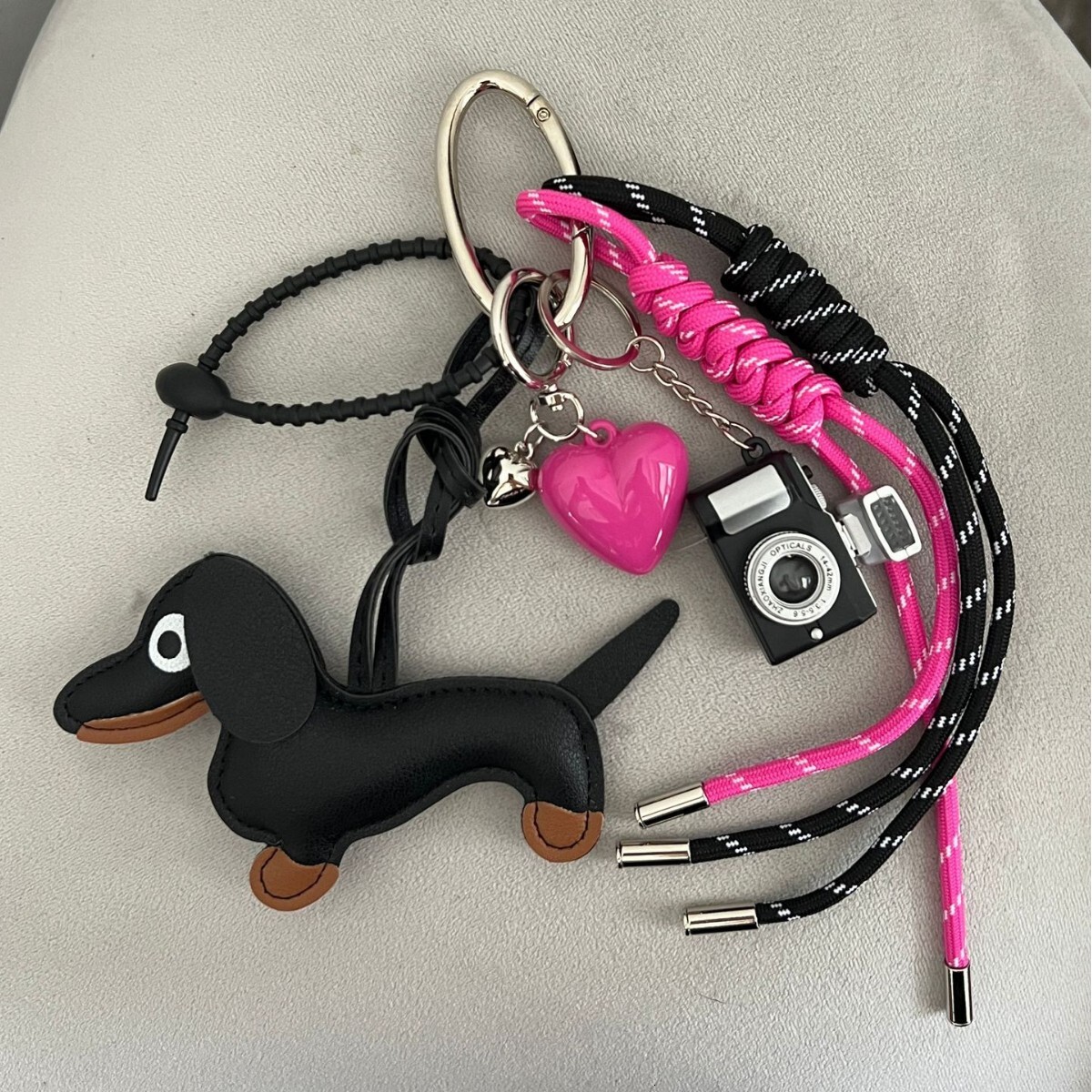 designer bag charm In stock hotselling original design Ins blogger same personalized car keychain bag pendant fashion style dachshund dog - view 3