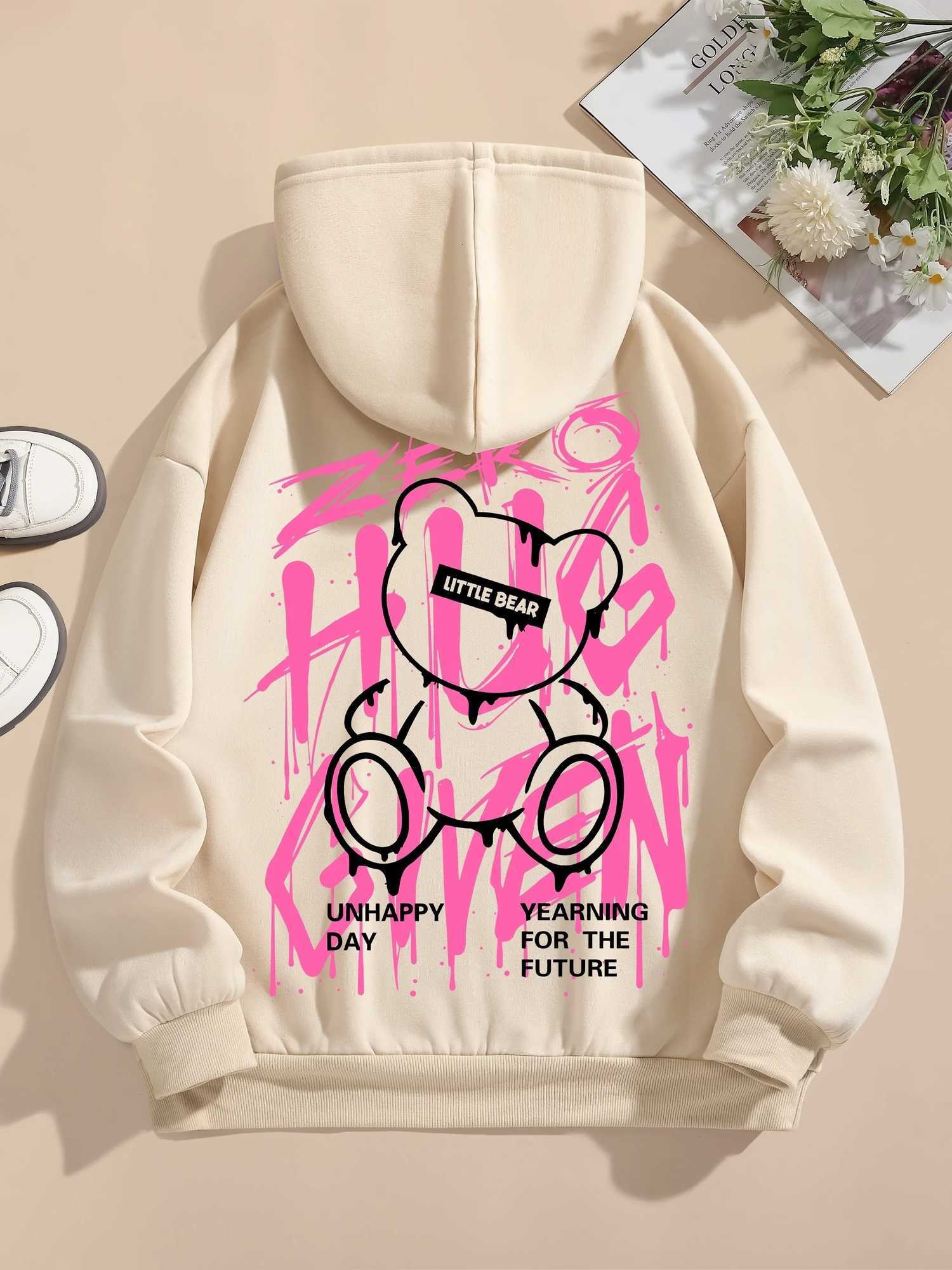 2025 Fashion Mens Autumn Teddy Bear Graffiti Printed Soft and Comfortable Hooded Sweatshirt Outdoor Street Versatile Clothing W251106