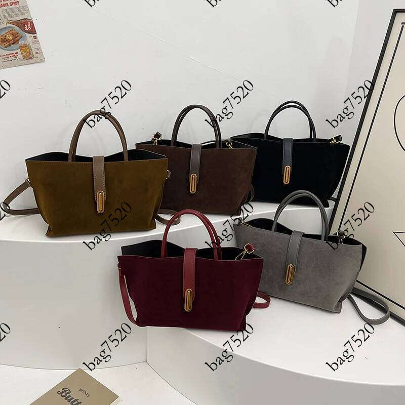 Stylish Design Retro Fashion New Faux Suede Crossbody Hasp Sewing Thread 2025 Large Capacity Commute Shoulder Bags